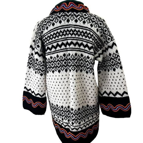 Hand-Knit Vintage Norwegian Lusekofte Wool Jumper | Black White Nordic FairIsle - Picture 6 of 12
